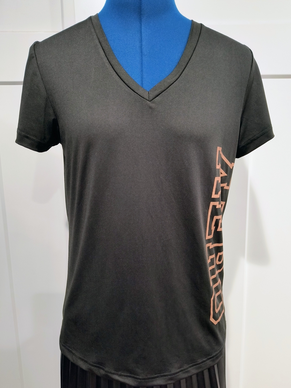 Aeropostale Black V-Neck Tee with Vertical Rose Graphic